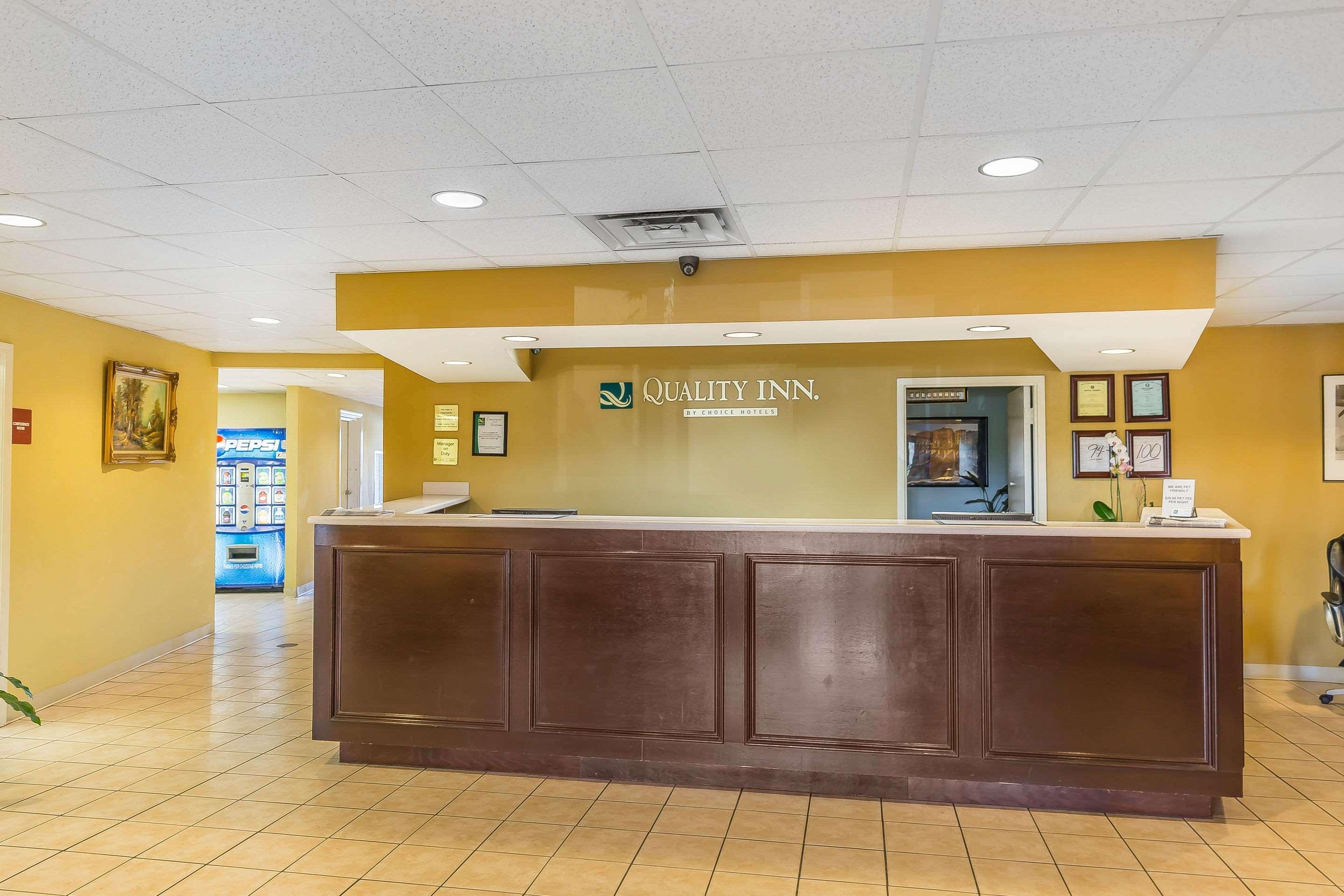 Quality Inn Calera Exterior foto